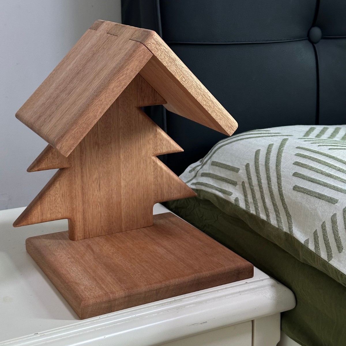 Tree House Wooden Book Stand